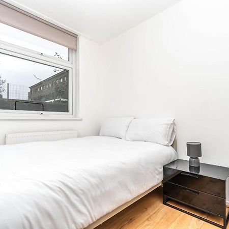 Bright Guest House In Hackney Londra Dış mekan fotoğraf