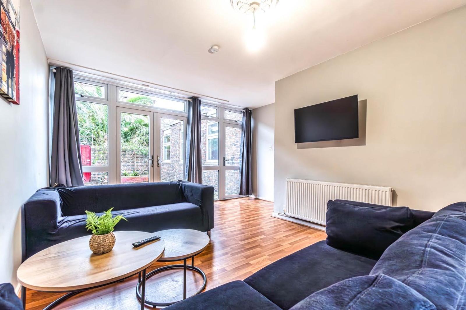 Bright Guest House In Hackney Londra Dış mekan fotoğraf