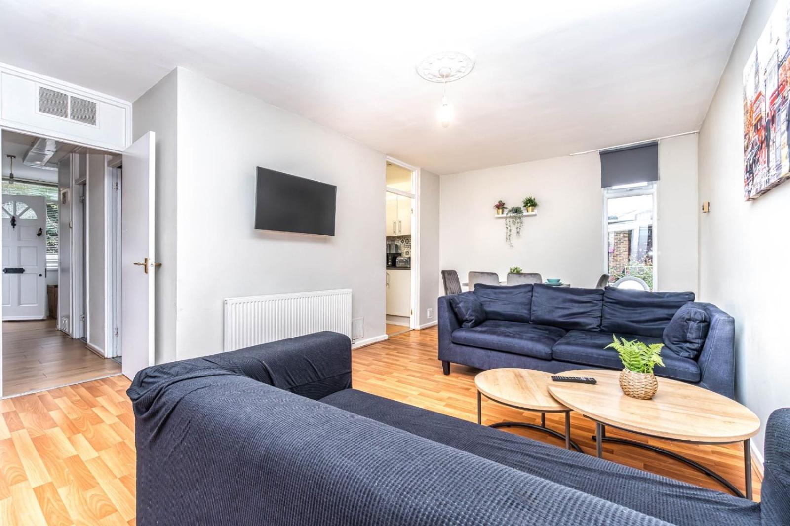 Bright Guest House In Hackney Londra Dış mekan fotoğraf